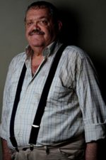 Rana Cabbar; İstanbul, Türkiye doğumlu Türk oyuncu