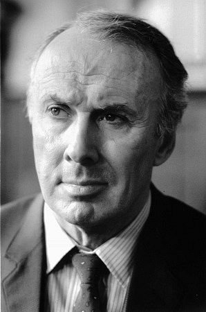 Richard Kiley; Chicago, Illinois, ABD doğumlu Amerikalı oyuncu