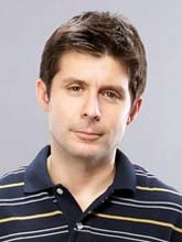 Rick Gomez; Bayonne, New Jersey, ABD doğumlu Amerikalı oyuncu, seslendirme sanatçısı