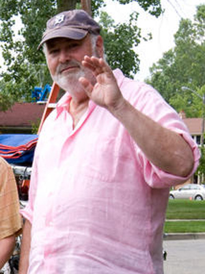 Rob Reiner; Bronx, New York City, New York, ABD doğumlu Amerikalı oyuncu, yönetmen, yapımcı, yazar