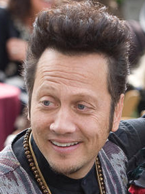 Rob Schneider; San Francisco, Kaliforniya, ABD doğumlu Robert Michael Schneider olarak da bilinen Amerikalı komedyen oyuncu, senarist, idari yapımcı, yönetmen