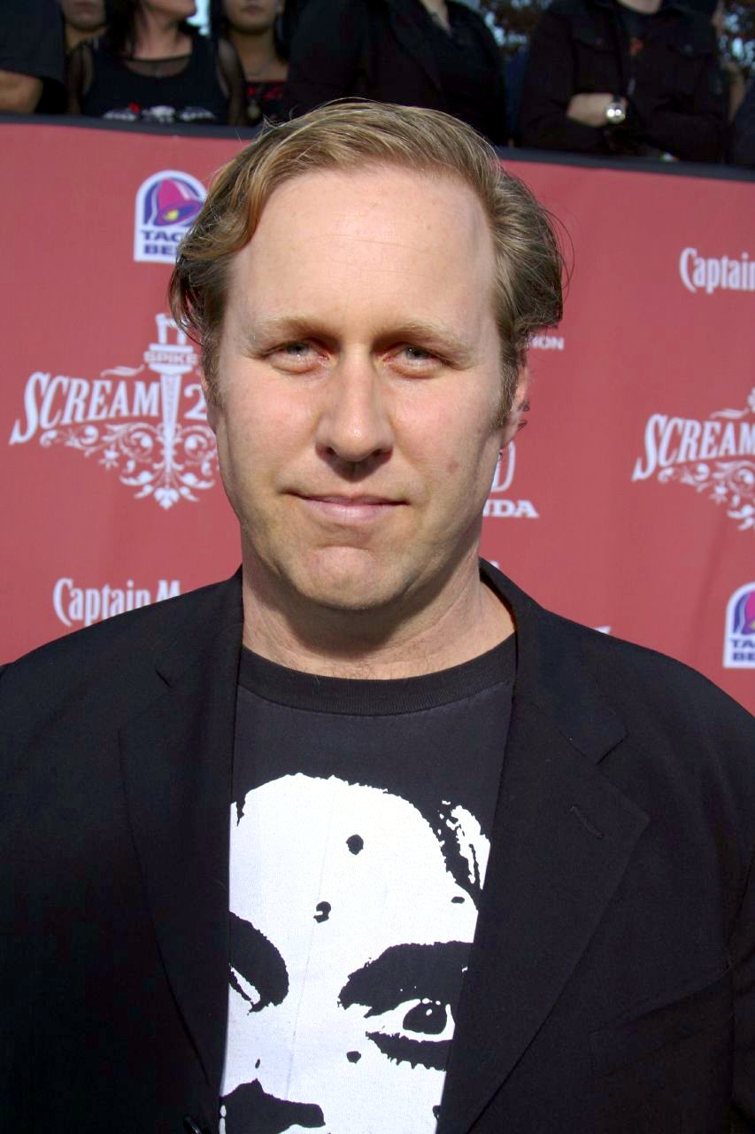 Roger Avary; Flin Flon,Manitoba,Kanada doğumlu Kanadalı  senarist, uygulayıcı yapımcı, yönetmen, oyuncu