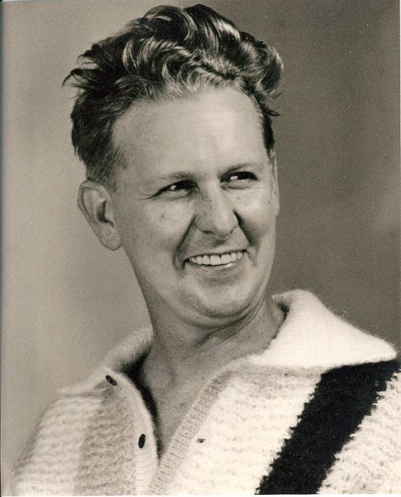 Ron Grainer; Atherton, Queensland, Avustralya doğumlu Avustralyalıfilm müziği besteci