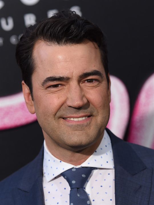 Ron Livingston; Cedar Rapids, Iowa, ABD doğumlu Ronald Joseph Livingston olarak da bilinen Amerikalı oyuncu, ortak yapımcı