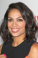 Rosario Dawson; New York City, New York, ABD doğumlu Rosario Isabel Dawson olarak da bilinen Amerikalı şarkıcı oyuncu, idari yapımcı