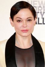 Rose McGowan; Floransa, İtalya doğumlu Rose Arianna McGowan olarak da bilinen Amerikalı oyuncu