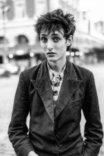Rowland S. Howard; Melbourne, Victoria, Avustralya doğumlu Rowland Stuart Howard olarak da bilinen Avustralyalısöz yazarı, gitarist, film müziği oyuncu, müzisyen