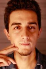 Ruhi Çenet; Aydın, Türkiye doğumlu Türk oyuncu