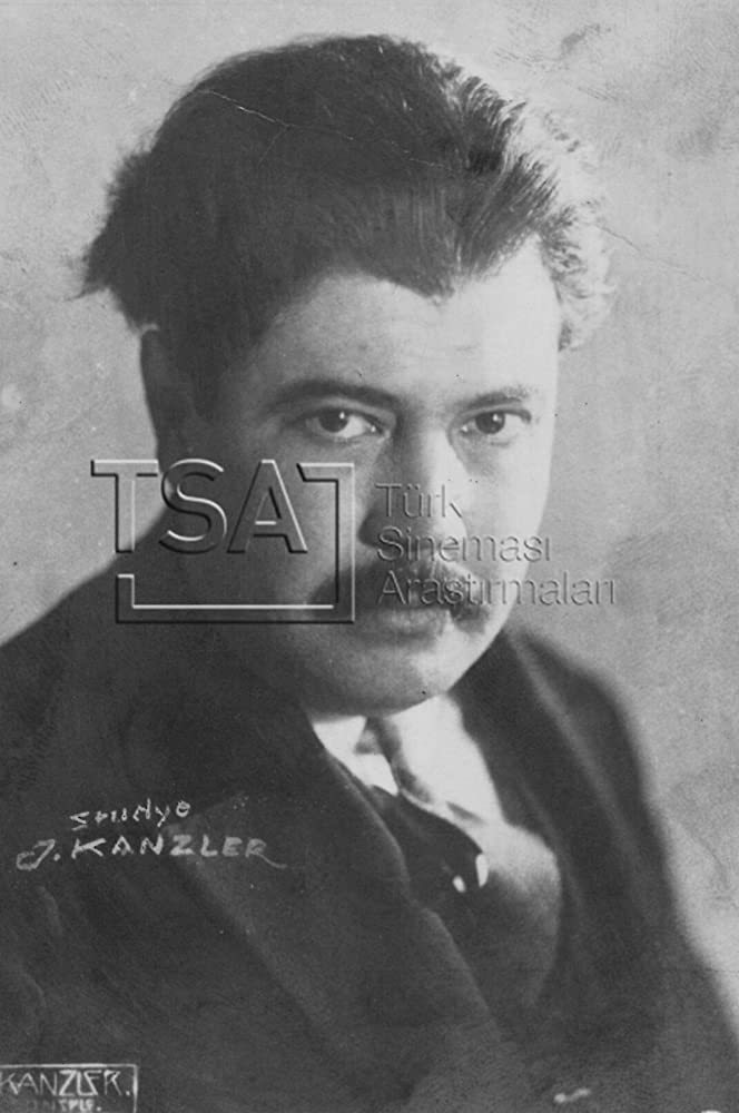 Sait Köknar; İstanbul, Türkiye doğumlu Türk oyuncu