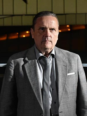 Sakari Kuosmanen; Helsinki,Finlandiya doğumlu Finşarkıcıoyuncu