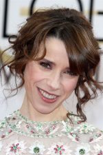 Sally Hawkins; Dulwich,Londra,İngiltere doğumlu Sally Cecilia Hawkins olarak da bilinen İngiliz  oyuncu