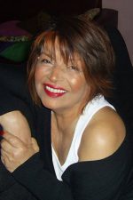 İnci Uluçay; Samsun, Türkiye doğumlu Türk hikaye yazarı, oyuncu, senarist