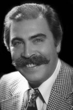 Savaş Başar; Silifke, Mersin, Türkiye doğumlu Türk oyuncu, seslendirme sanatçısı, yönetmen