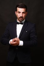 Savaş Özkul; Erzurum, Türkiye doğumlu Türk oyuncu