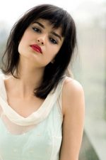 Selin Demiratar; Erzincan, Türkiye doğumlu Türk oyuncu