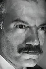 Senih Orkan; İstanbul, Türkiye doğumlu Türk oyuncu