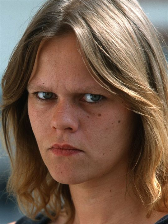 Séverine Caneele; Heuvelland, Batı Flanders, Belçika doğumlu Belçikalı oyuncu