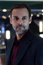 Alexander Siddig; Omdurman,Sudan doğumlu Siddig El Tahir El Fadil El Siddig Abderahman Mohammed Ahmed Abdel Karim El Mahdi,Siddig El Fadil olarak da bilinen İngiliz  oyuncu, yönetmen