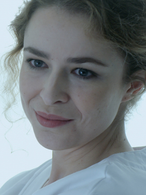 Silvia Abascal; Madrid, İspanya doğumlu İspanyol oyuncu