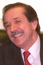 Sonny Bono; Salvatore Bono olarak da bilinen Amerikalı oyuncu, müzik yapımcısı