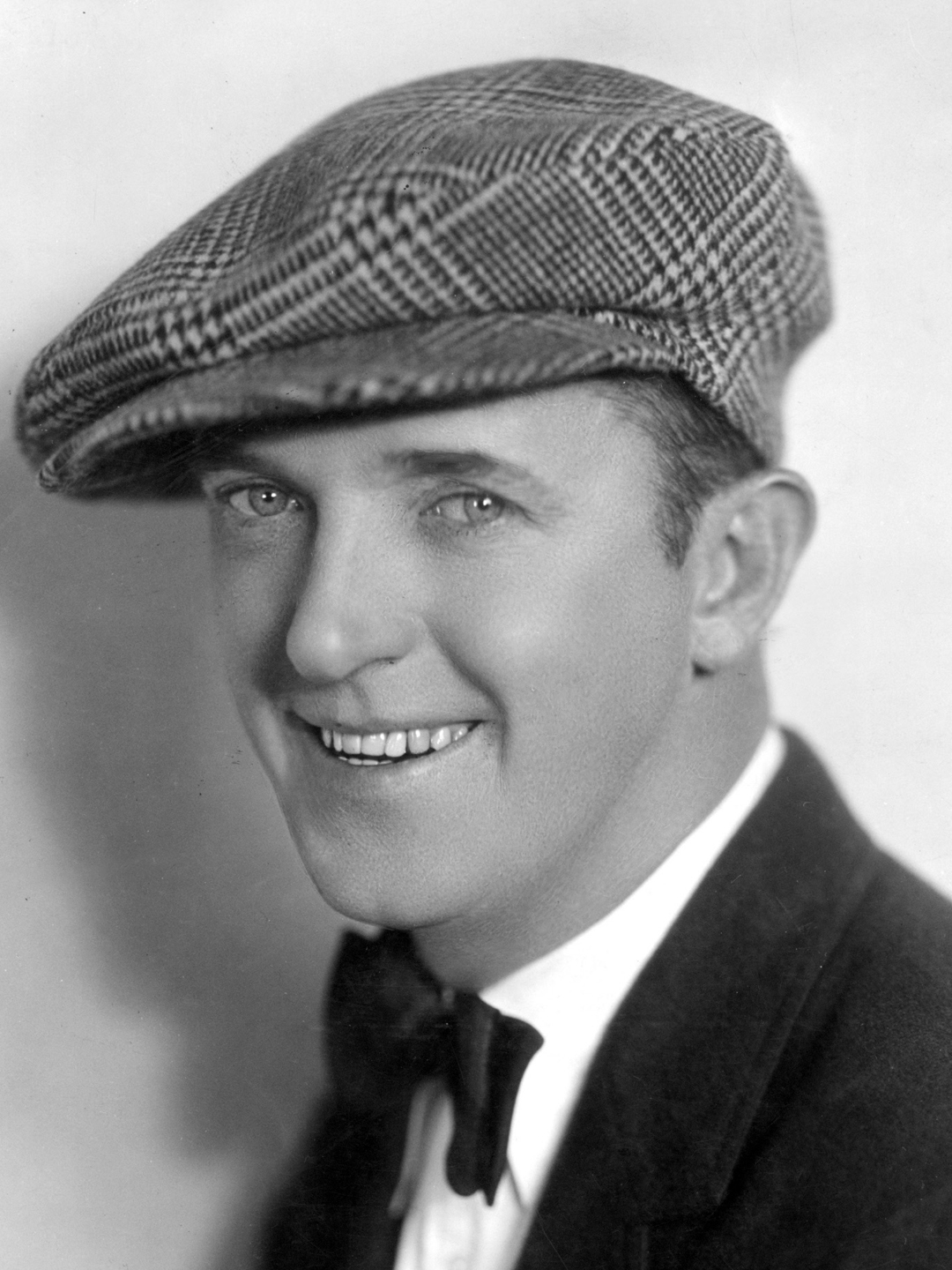 Stan Laurel; Ulverston,Cumbria,İngiltere doğumlu Arthur Stanley Jefferson olarak da bilinen İngilizkomedyenoyuncu, yazar, yönetmen