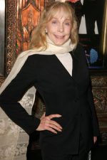 Stella Stevens; Yazoo City, Mississippi, ABD doğumlu Amerikalı oyuncu, yönetmen