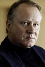 Stellan Skarsgård; Göteborg,İsveç doğumlu Stellan John Skarsgård,Stellan Skarsgard olarak da bilinen İsveçli  oyuncu