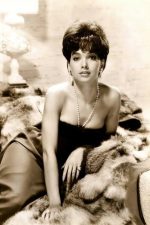 Suzanne Pleshette; Brooklyn Heights, Brooklyn, New York City, New York, ABD doğumlu Amerikalı oyuncu