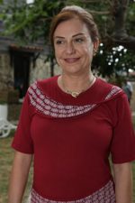 Şebnem Dilligil; Ankara, Türkiye doğumlu Türk oyuncu