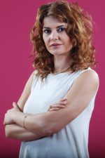 Şebnem Özinal; Ankara, Türkiye doğumlu Türk oyuncu