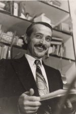 Şekip Ayhan Özışık; Nevşehir, Türkiye doğumlu Türk sazendemüzisyen, besteci