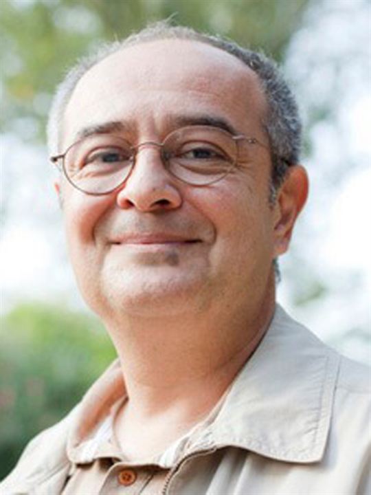 Şerif Erol; Karşıyaka, İzmir, Türkiye doğumlu Türk oyuncu, senarist, seslendirme sanatçısı