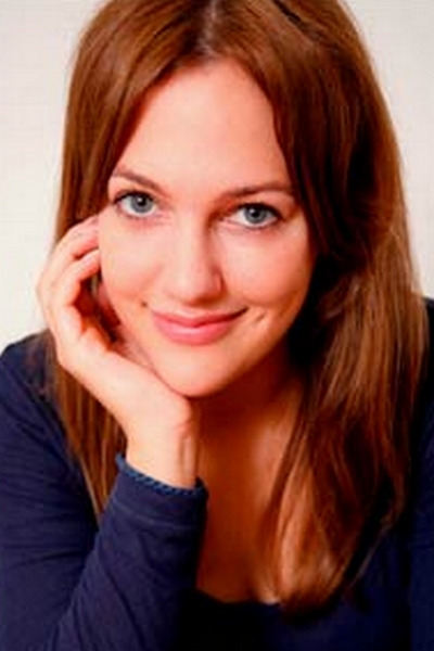 Meryem Uzerli; Kassel, Hessen, Almanya doğumlu Meriem Sahra Uzerli  olarak da bilinen Alman oyuncu