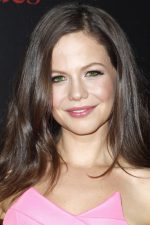 Tammin Sursok; Johannesburg, Güney Afrika doğumlu Güney Afrikalı oyuncu, senarist