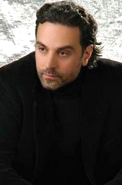 Taner Ertürkler; Berlin, Almanya doğumlu Türk oyuncu