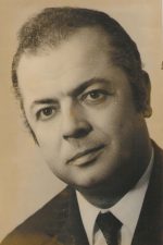 Teoman Alpay; Çanakkale, Türkiye doğumlu Türk besteci