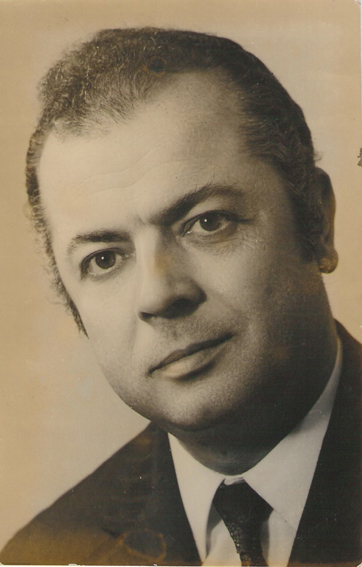 Teoman Alpay; Çanakkale, Türkiye doğumlu Türk besteci