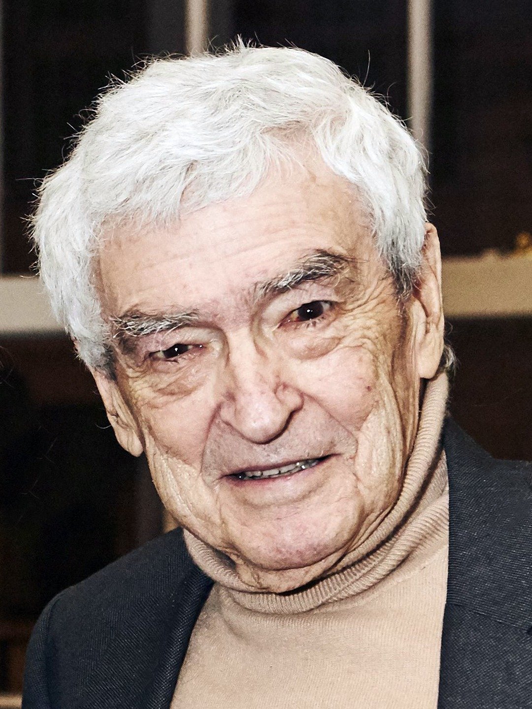 Terry Rawlings; Londra,İngiltere doğumlu Terence Rawlings olarak da bilinen İngiliz  kurgucu, ses mühendisi, genel yayın yönetmeni, oyuncu