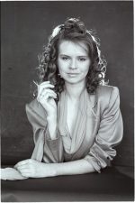 Teresa Ann Savoy; Londra,İngiltere doğumlu İngiliz  oyuncu