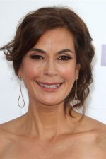 Teri Hatcher; Palo Alto, Santa Clara, Kaliforniya, ABD doğumlu Amerikalı oyuncu, senarist