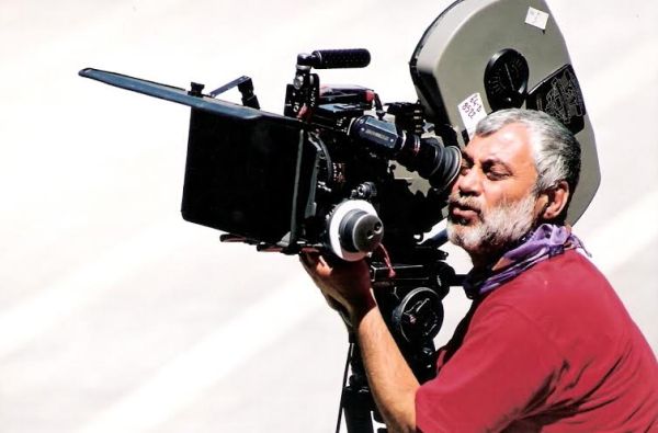 Tevfik Şenol; Cizre, Şırnak, Türkiye doğumlu Türk yönetmen, görüntü yönetmeni