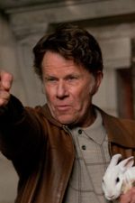 Tom Waits; Pomona, Los Angeles, Kaliforniya, ABD doğumlu Thomas Alan Waits olarak da bilinen Amerikalı şarkıcı oyuncu, besteci