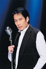 Thongchai McIntyre; Bangkok, Tayland doğumlu Taylandlı oyuncu