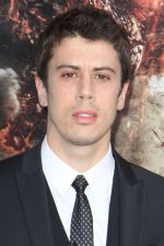Toby Kebbell; Pontefract,Batı Yorkshire,İngiltere doğumlu Tobias Alistair P. Kebbell olarak da bilinen İngiliz  oyuncu