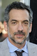 Todd Phillips; Todd Bunzi olarak da bilinen Amerikalı yapımcı, senarist, yönetmen