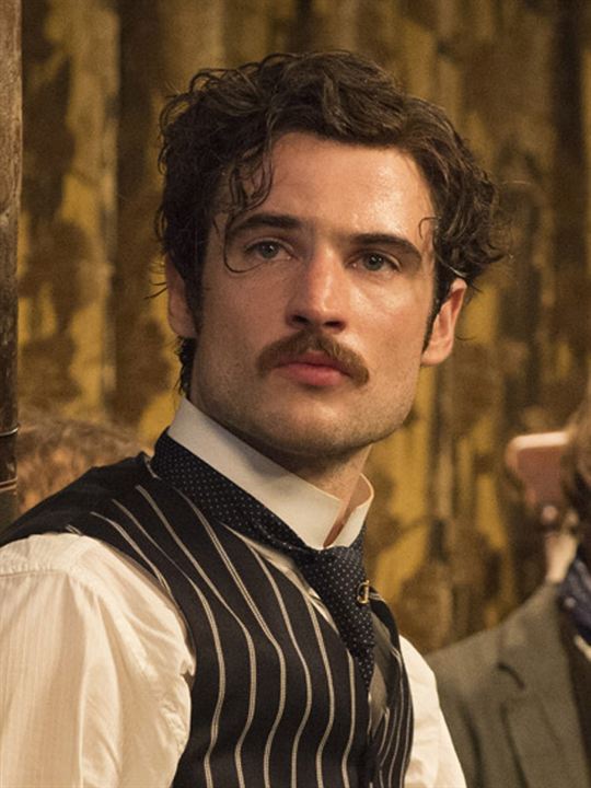 Tom Sturridge; Lambeth,Londra,İngiltere doğumlu Thomas Sturridge olarak da bilinen İngiliz  oyuncu