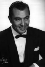 Tony Martin; San Francisco, Kaliforniya, ABD doğumlu Amerikalı şarkıcı oyuncu