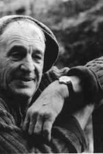 Trevanian; Granville, New York, ABD doğumlu Rodney William Whitaker olarak da bilinen Amerikalı yazar