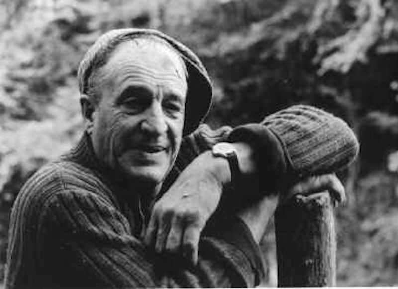 Trevanian; Granville, New York, ABD doğumlu Rodney William Whitaker olarak da bilinen Amerikalı yazar