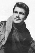 Tugay Toksöz; İstanbul, Türkiye doğumlu Türk oyuncu